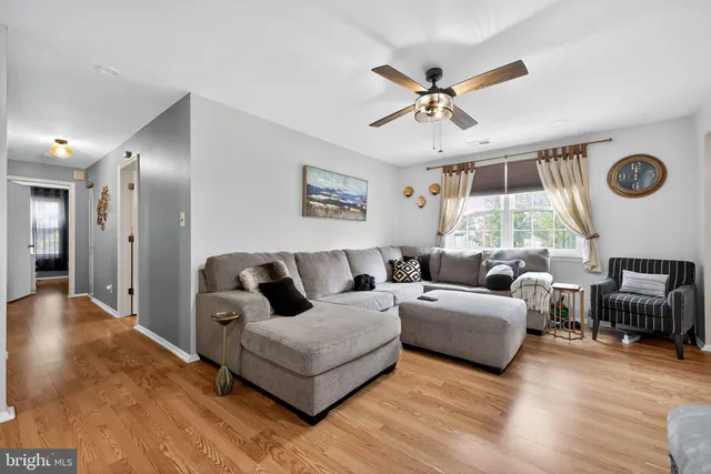 $224,999 | 8 John Hancock Bldg, Turnersville, NJ 08012