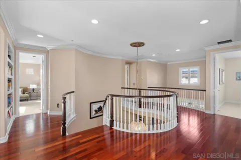 a view of livingroom with hardwood floor