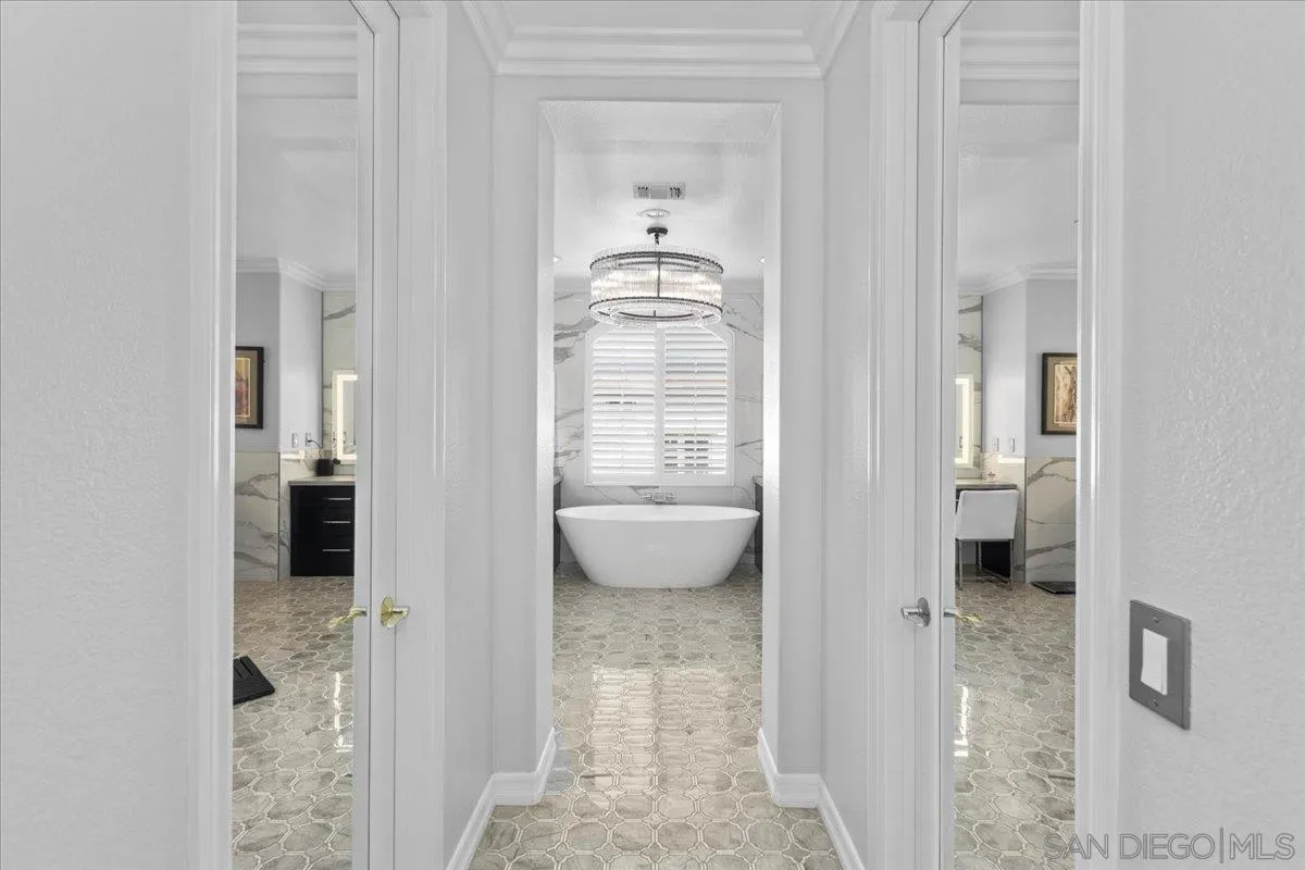 515 Verbena Court Encinitas, CA 92024 - Photo 26 of 42 a bathroom with a toilet and a shower