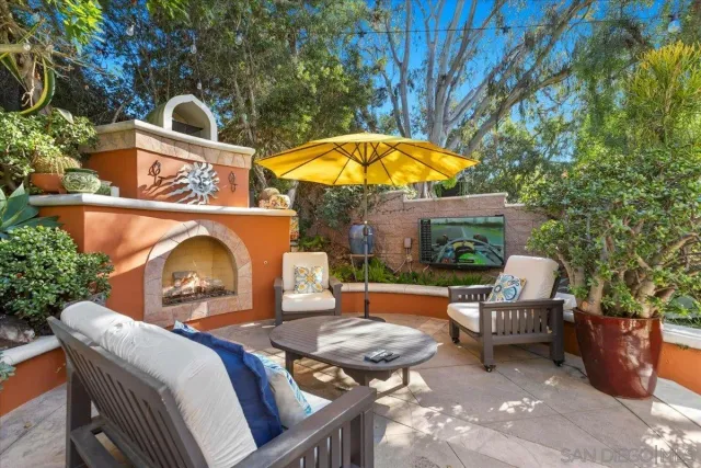 $3,275,000 | 515 Verbena Court, Encinitas, CA 92024