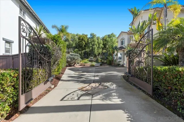 $3,275,000 | 515 Verbena Court, Encinitas, CA 92024