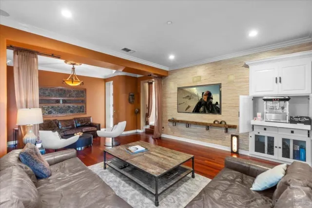 $3,275,000 | 515 Verbena Court, Encinitas, CA 92024