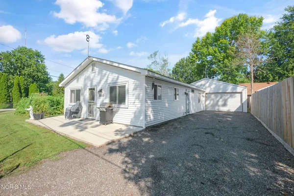 $185,000 | 6013 James Road, Oregon, OH 43616