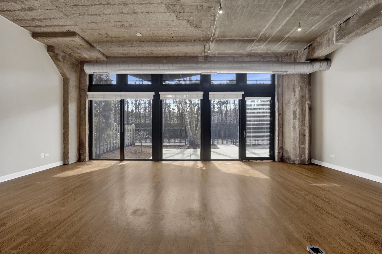 1071 West 15th Street, Unit 109 Chicago, IL 60608 - Photo 4 of 31