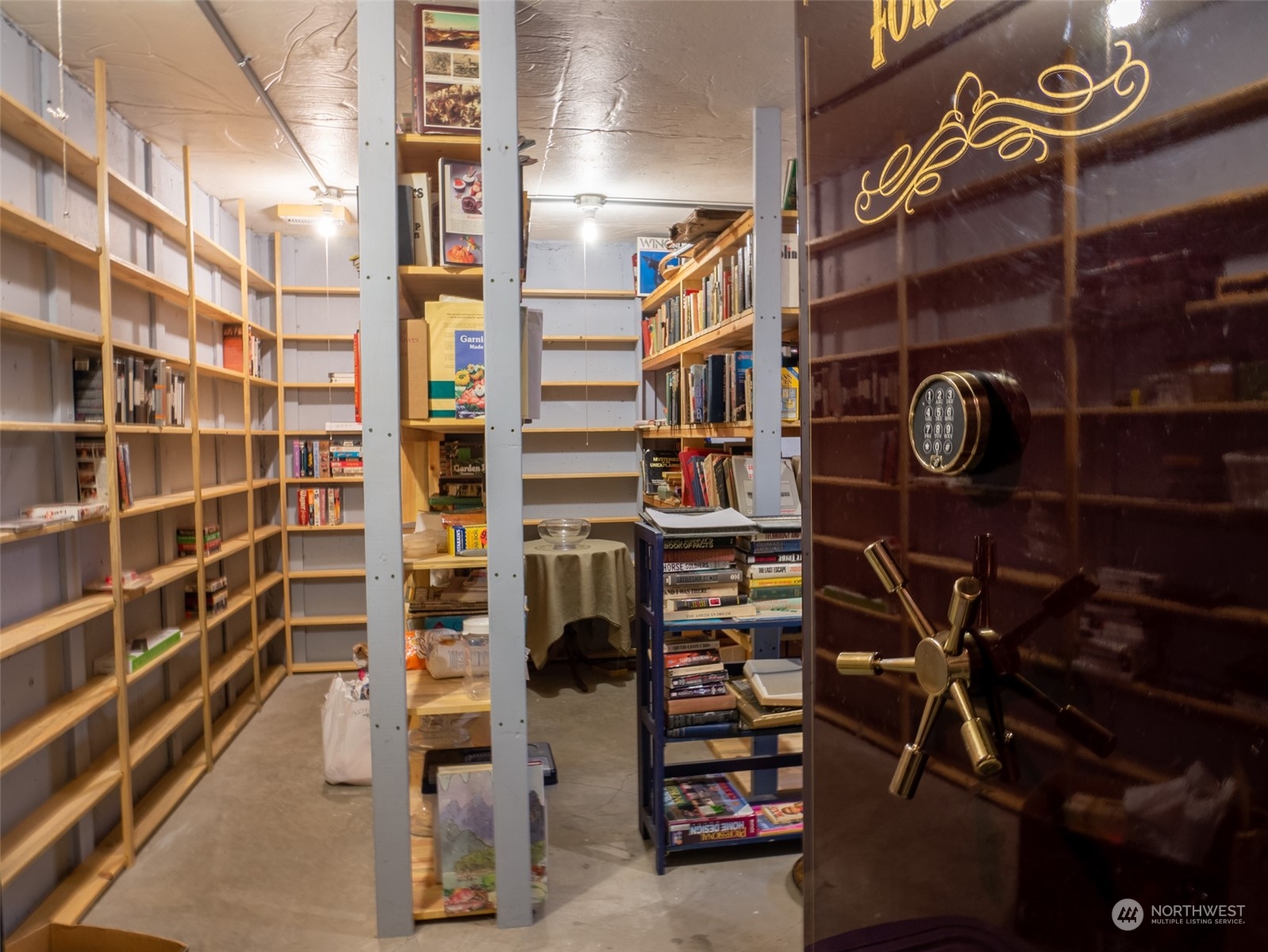 22 Rhinehart Road Winthrop, WA 98862 - Photo 12 of 23 a front view of a building with windows