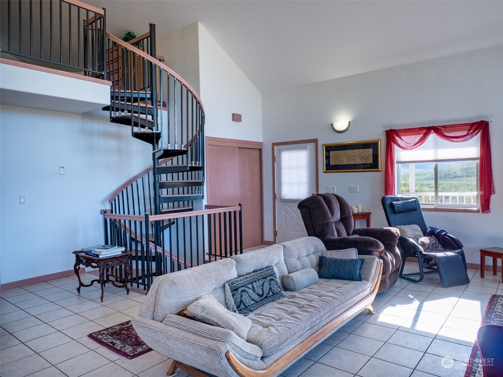 22 Rhinehart Road Winthrop, WA 98862 - Photo 15 of 23 a living room with furniture and a window