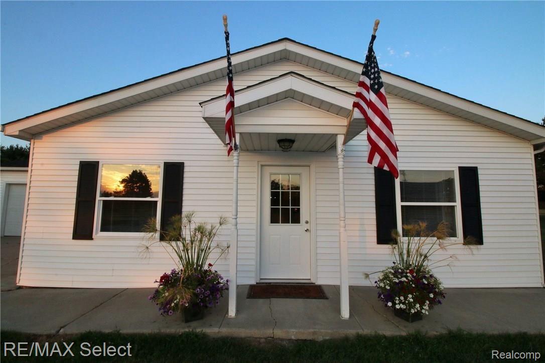 3305 South Vassar Road Davison, MI 48423 - Photo 5 of 18 IMG_9986 (2).JPG