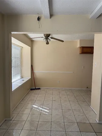 $1,800 | 8426 Avington Road, La Porte, TX 77571