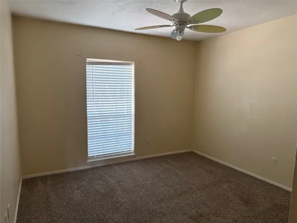 $1,800 | 8426 Avington Road, La Porte, TX 77571