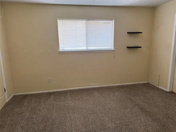 $1,800 | 8426 Avington Road, La Porte, TX 77571