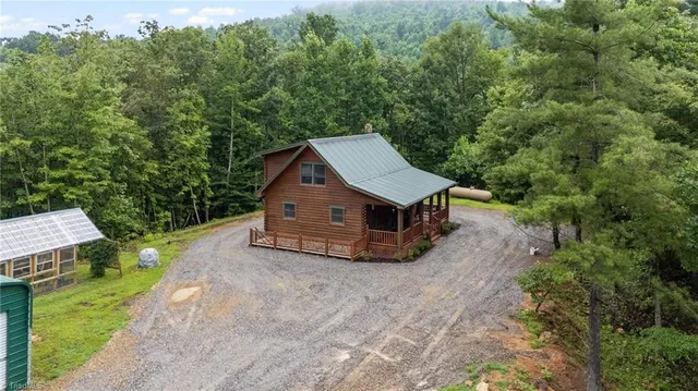 $595,000 | 5864 East Brocktown Road, Moravian Falls, NC 28654