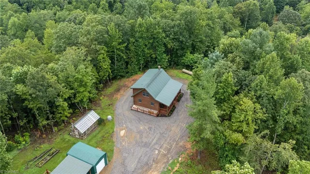 $595,000 | 5864 East Brocktown Road, Moravian Falls, NC 28654