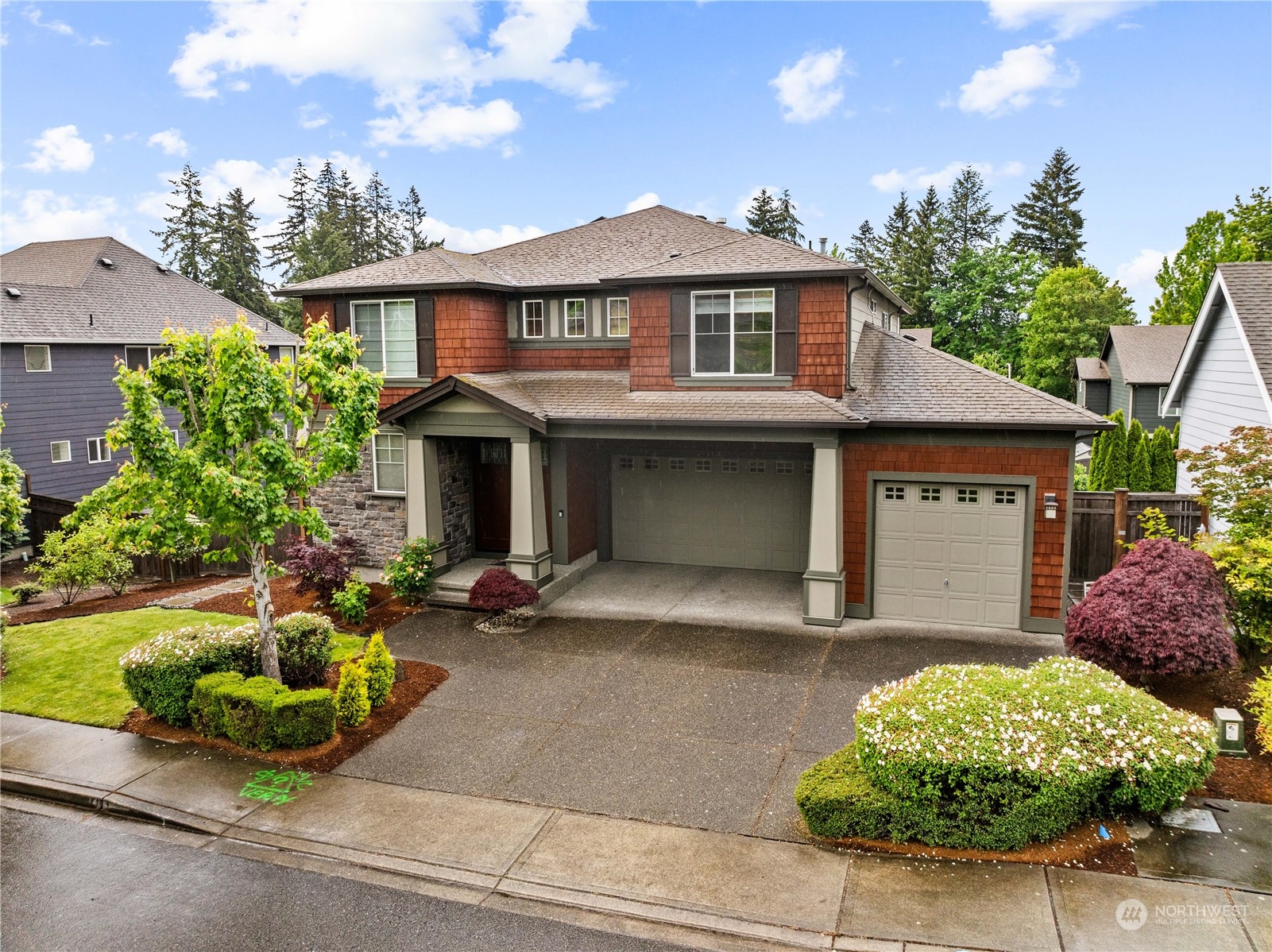 113 Hoquiam Pl Northeast  