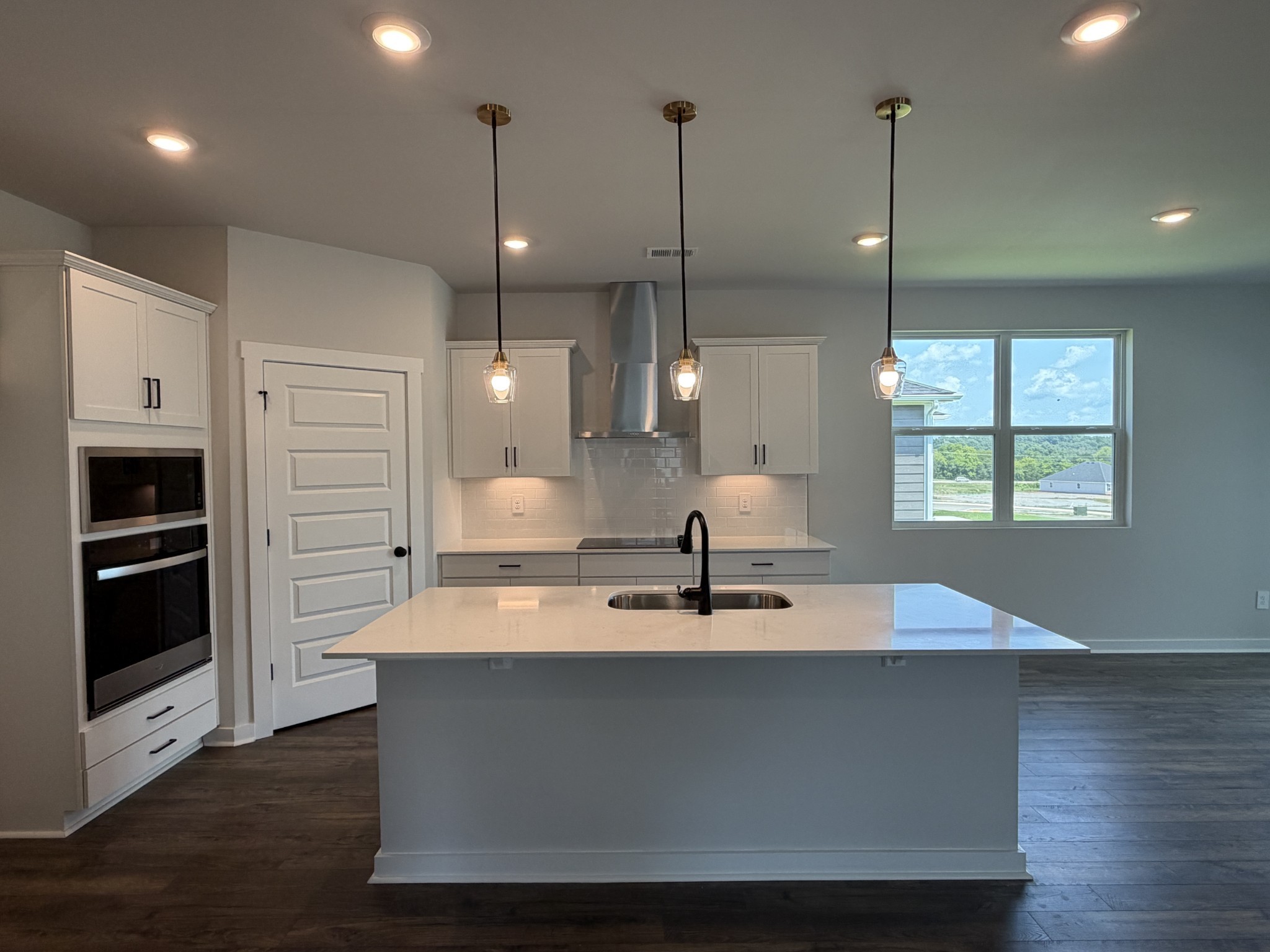 4023 Red Hawk Road Columbia, TN 38401 - Photo 7 of 32 Gallery Image 7