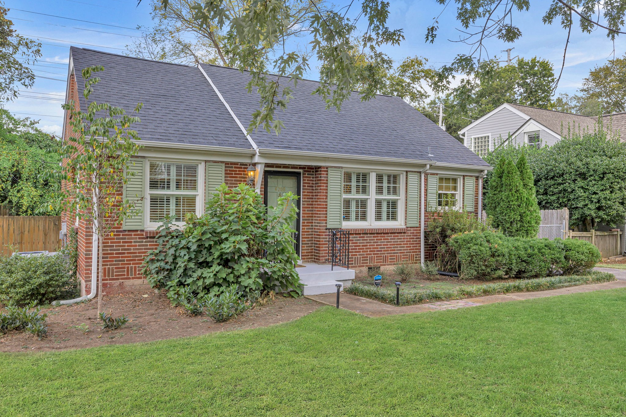 4208 Aberdeen Road Nashville, TN 37205 - Photo 3 of 37 front view of a house with a yard