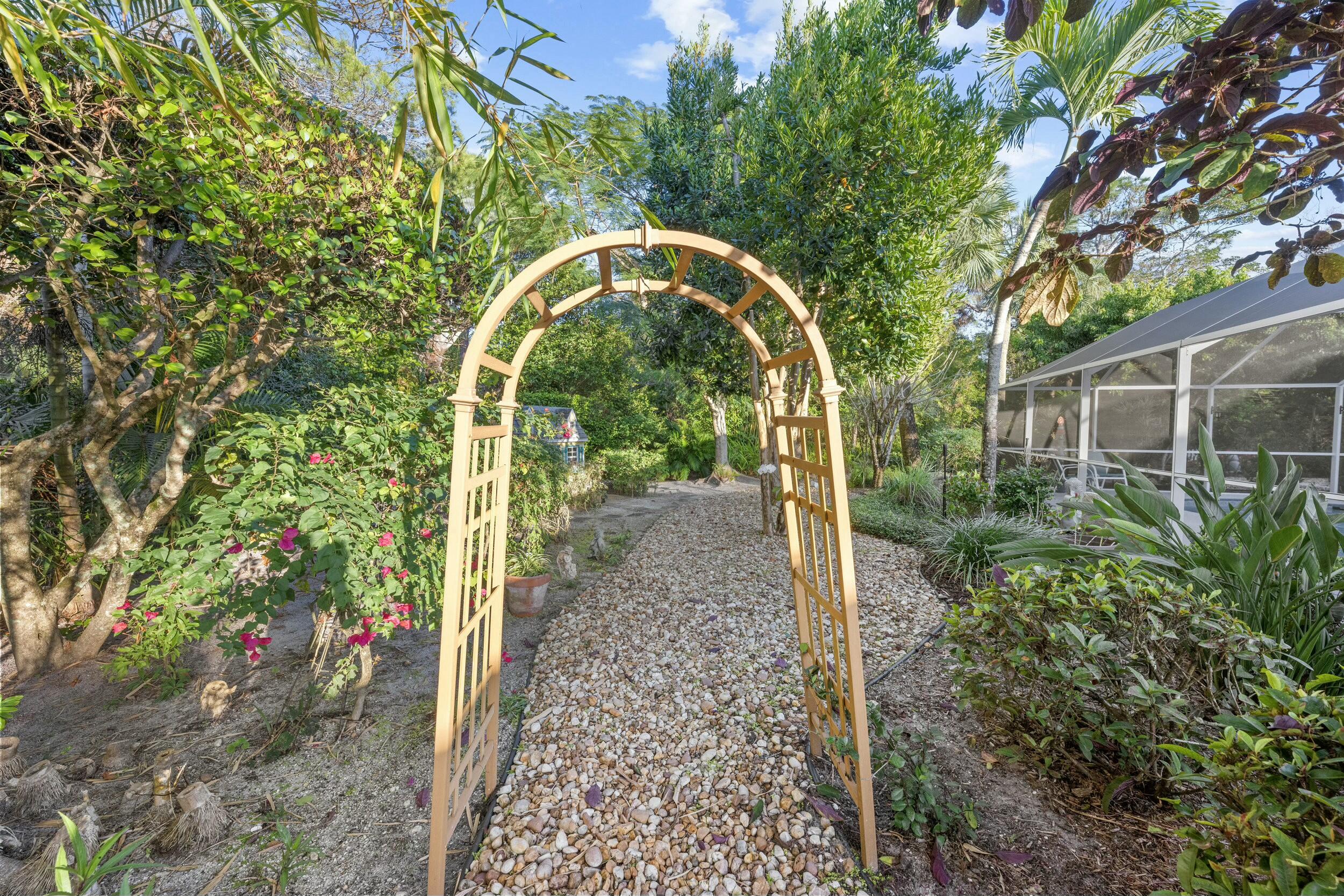 19077 Southeast County Line Road Jupiter, FL 33469 - Photo 54 of 74 Garden