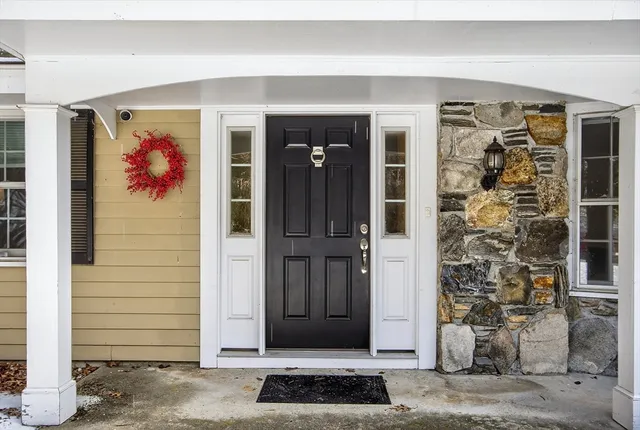 a view of entrance door of the house