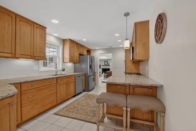 $847,500 | 11 Smoke Rise Drive, Chelmsford, MA 01824