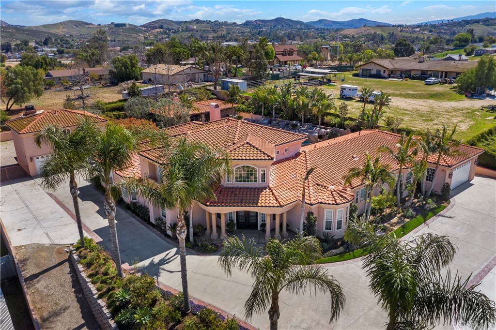 2033 Valley View Avenue Norco, CA 92860 - Photo 3 of 74