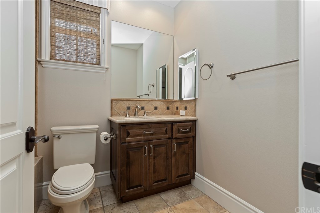 2033 Valley View Avenue Norco, CA 92860 - Photo 58 of 74