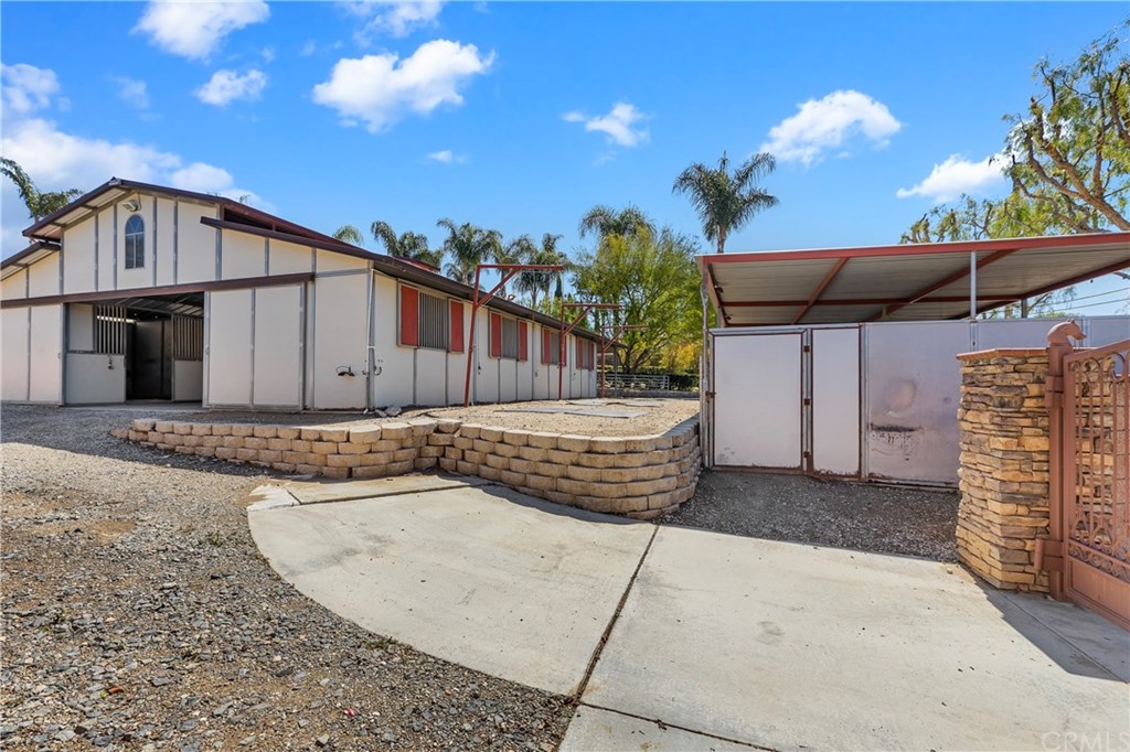 2033 Valley View Avenue Norco, CA 92860 - Photo 70 of 74