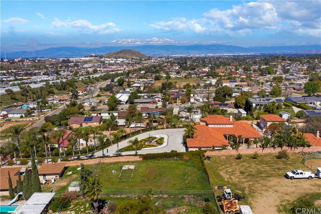 2033 Valley View Avenue Norco, CA 92860 - Photo 8 of 74