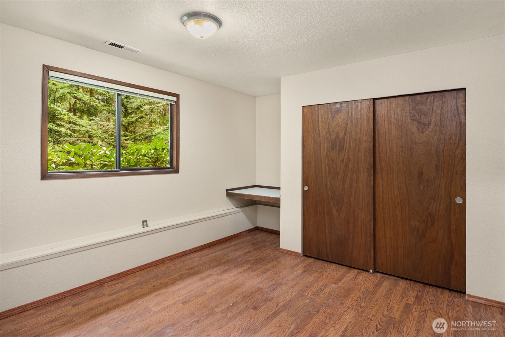 13303 48th Place West Edmonds, WA 98026 - Photo 26 of 40