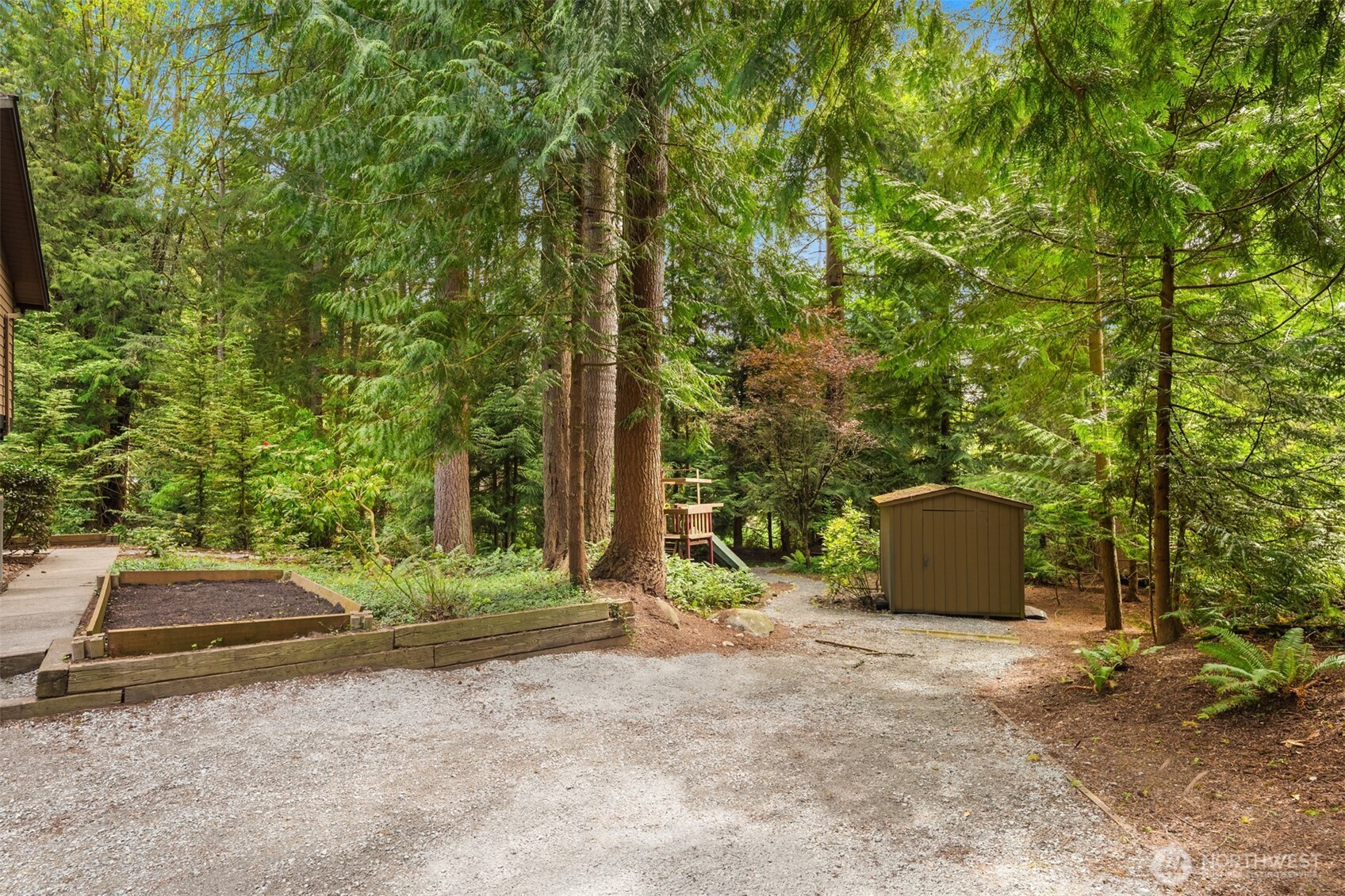 13303 48th Place West Edmonds, WA 98026 - Photo 38 of 40