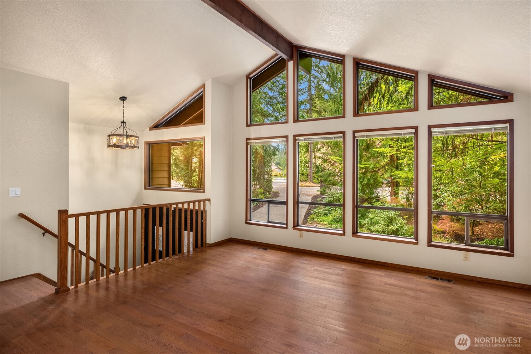 13303 48th Place West Edmonds, WA 98026 - Photo 6 of 40