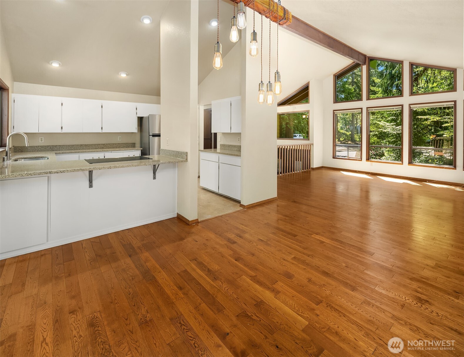 13303 48th Place West Edmonds, WA 98026 - Photo 9 of 40