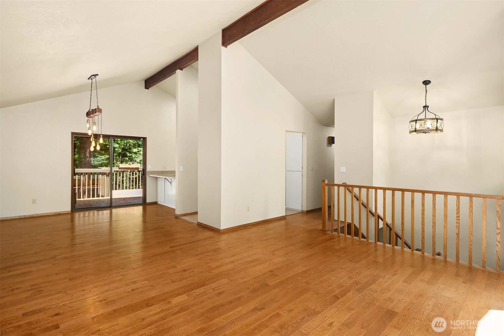 13303 48th Place West Edmonds, WA 98026 - Photo 10 of 40