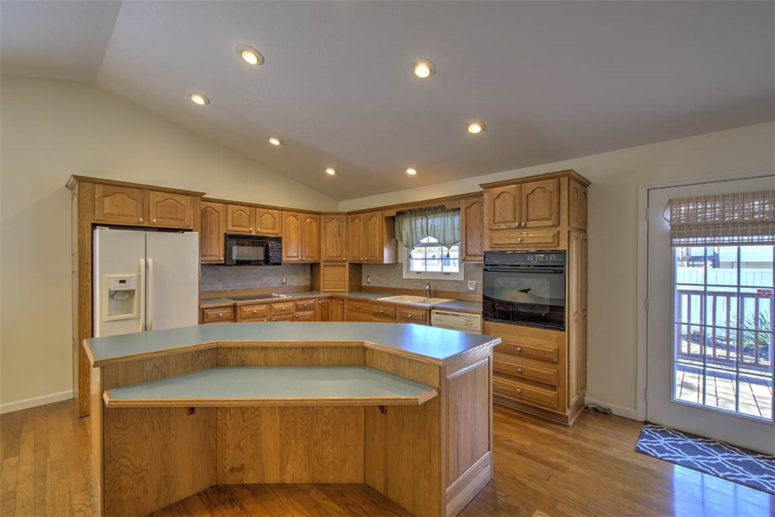 883 Hancock Drive Decatur, IL 62521 - Photo 7 of 30