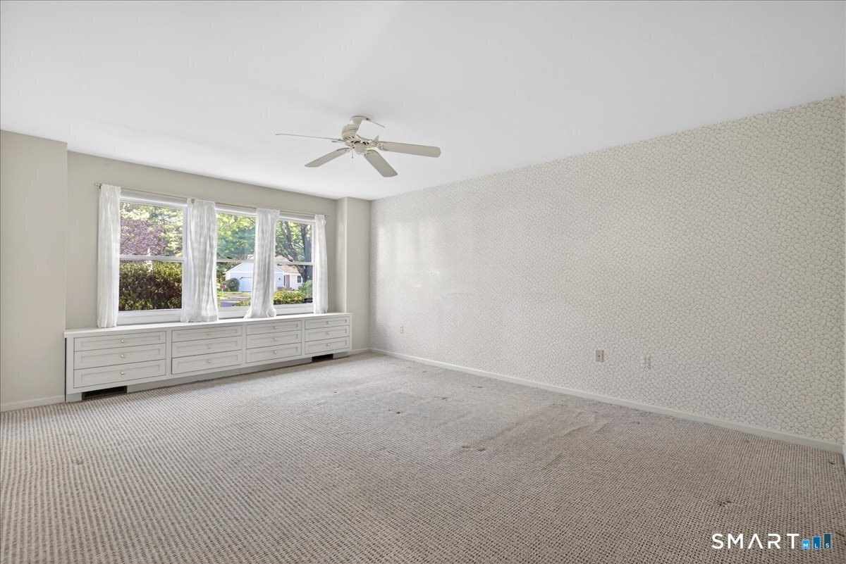 17 Canterbury Road, Unit 17 Hamden, CT 06514 - Photo 18 of 40