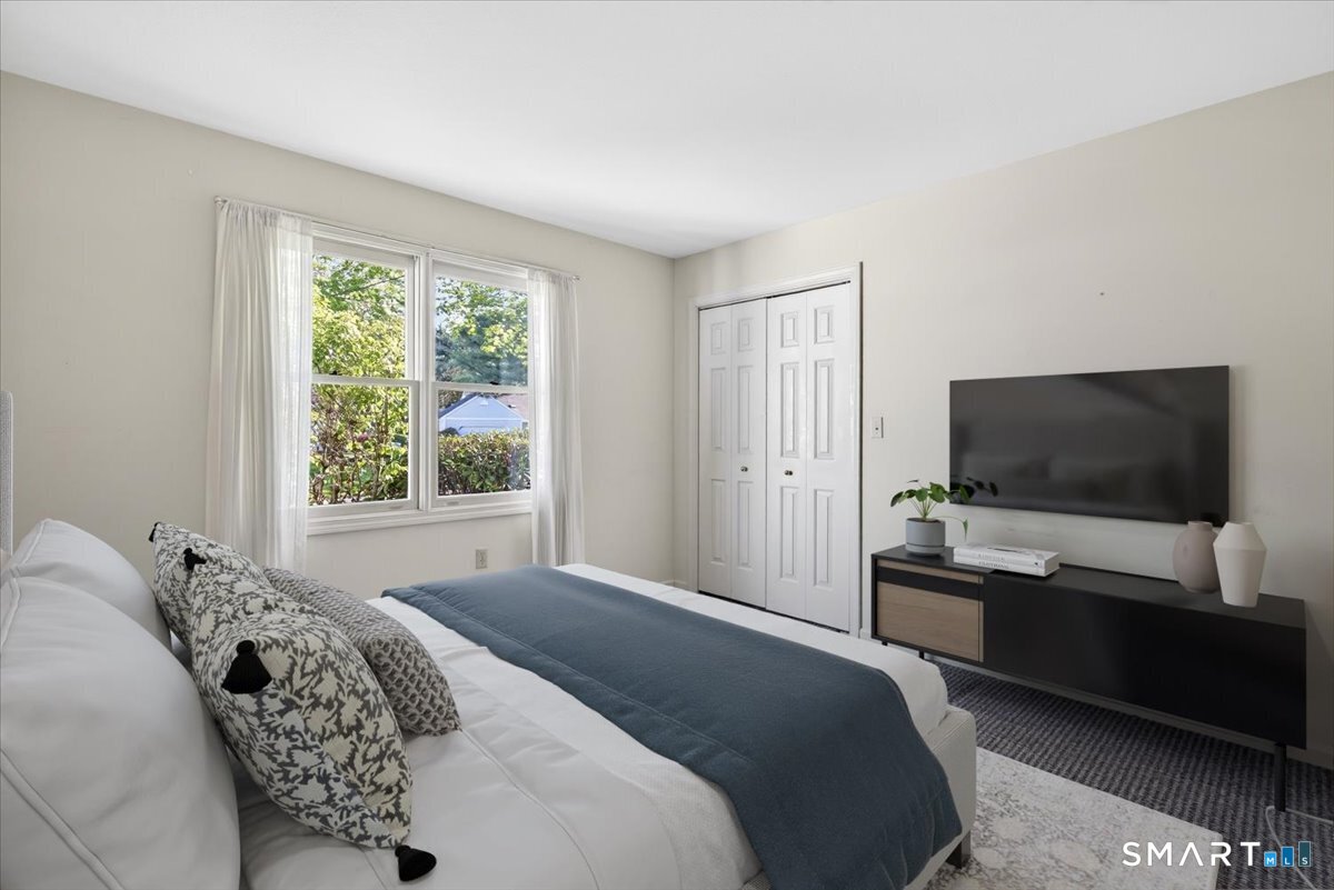 17 Canterbury Road, Unit 17 Hamden, CT 06514 - Photo 22 of 40