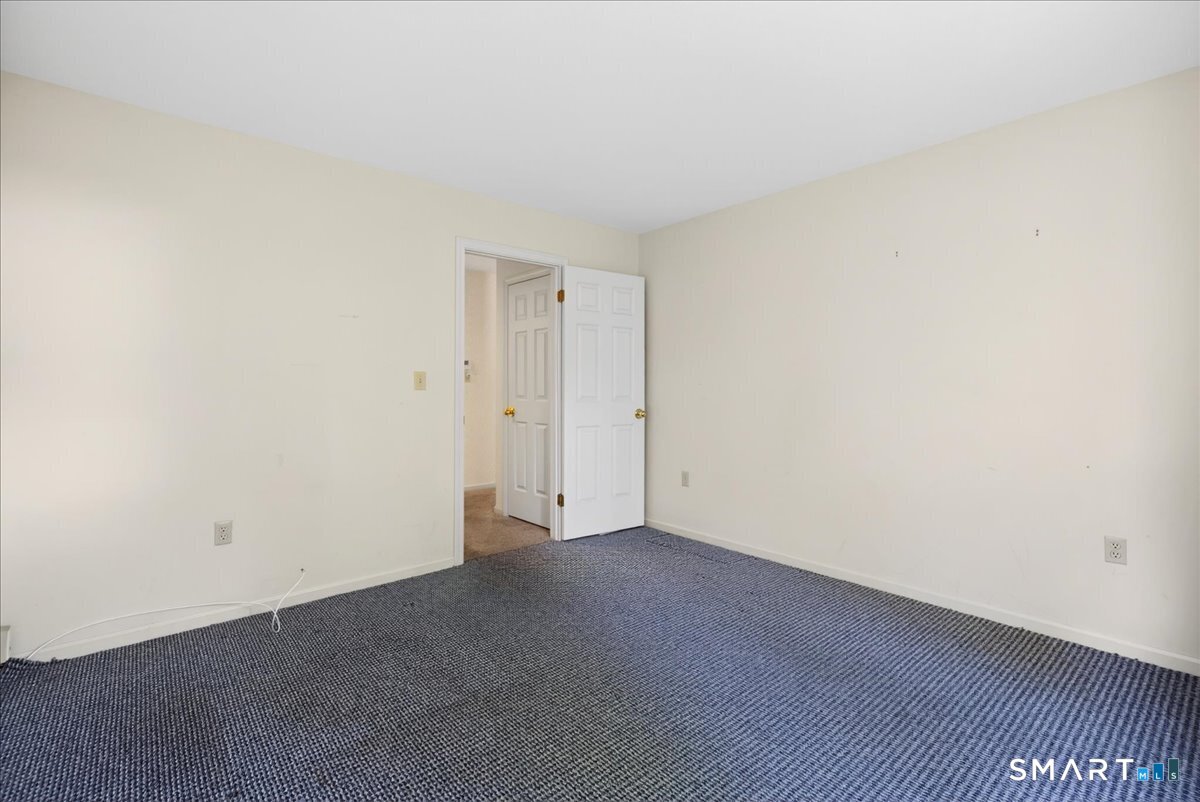 17 Canterbury Road, Unit 17 Hamden, CT 06514 - Photo 24 of 40