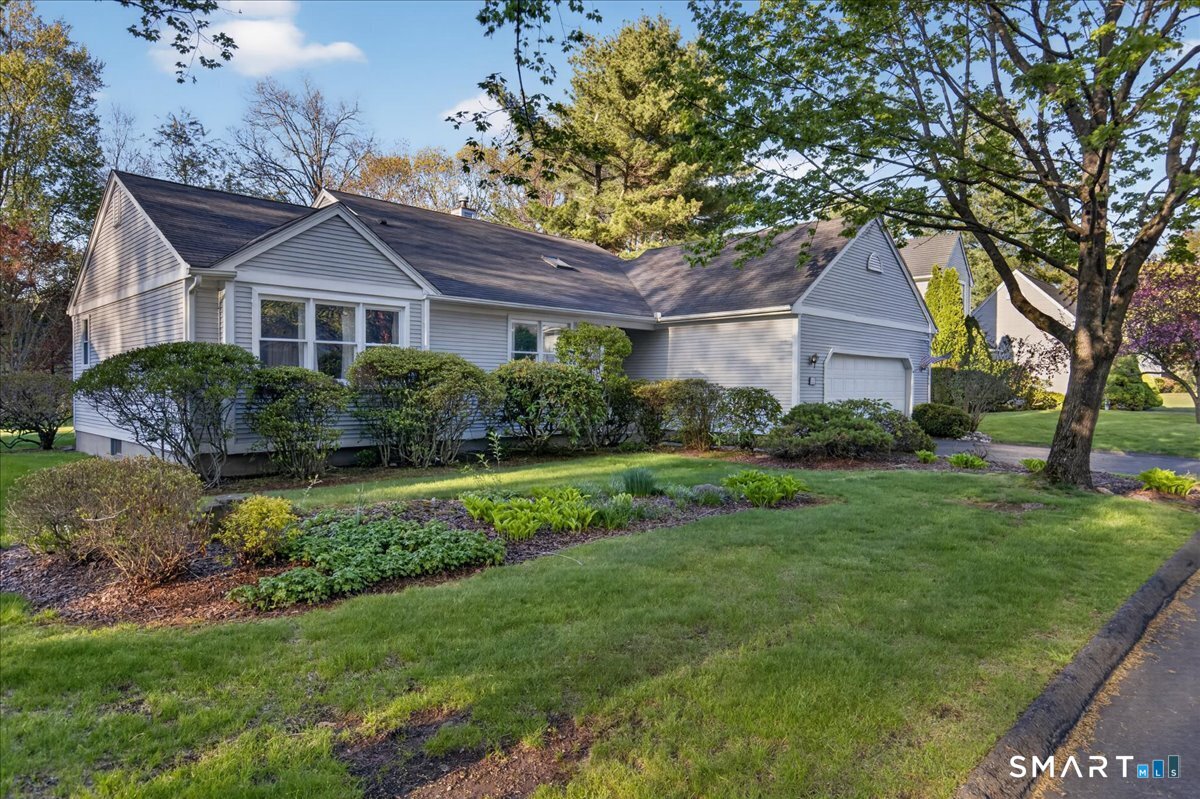 17 Canterbury Road, Unit 17 Hamden, CT 06514 - Photo 29 of 40