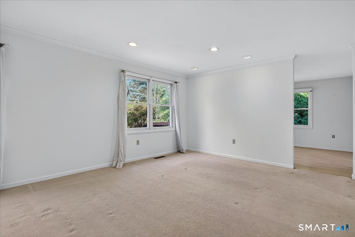 17 Canterbury Road, Unit 17 Hamden, CT 06514 - Photo 6 of 40