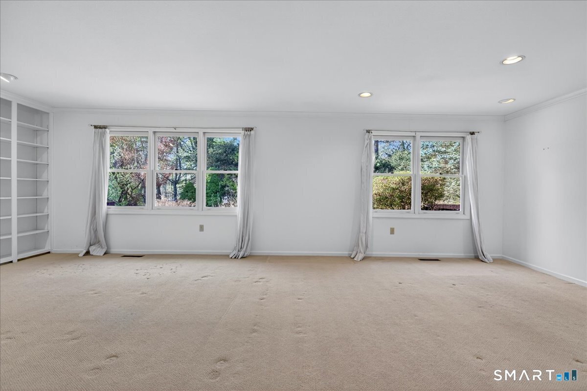 17 Canterbury Road, Unit 17 Hamden, CT 06514 - Photo 7 of 40