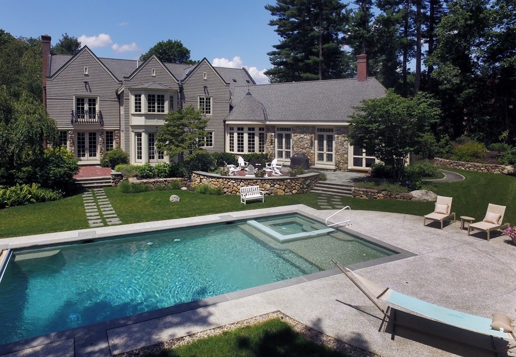 54 Westerly Road Weston, MA 02493 - Photo 3 of 28 Gallery Image 3