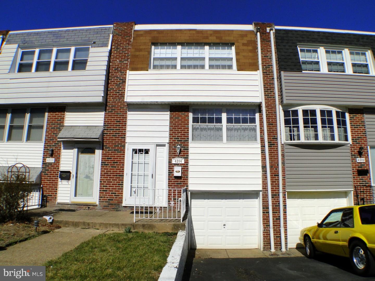 4204 Lawnside Road Philadelphia, PA 19154 - Photo 1 of 25 Exterior Front