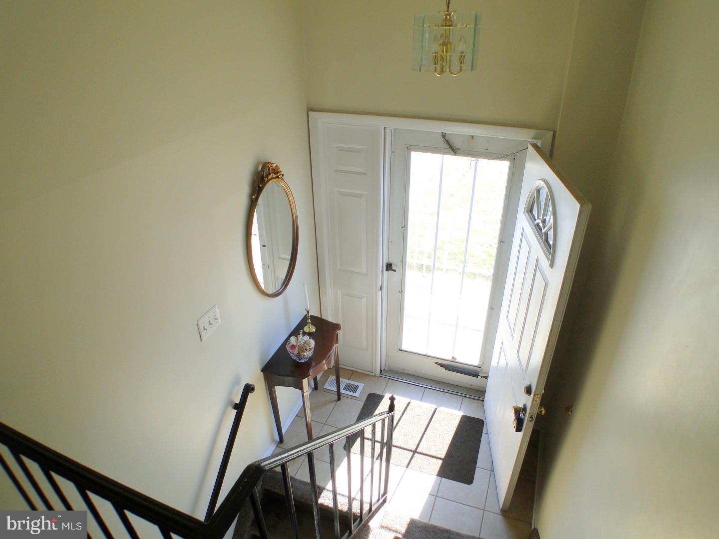 4204 Lawnside Road Philadelphia, PA 19154 - Photo 2 of 25 View