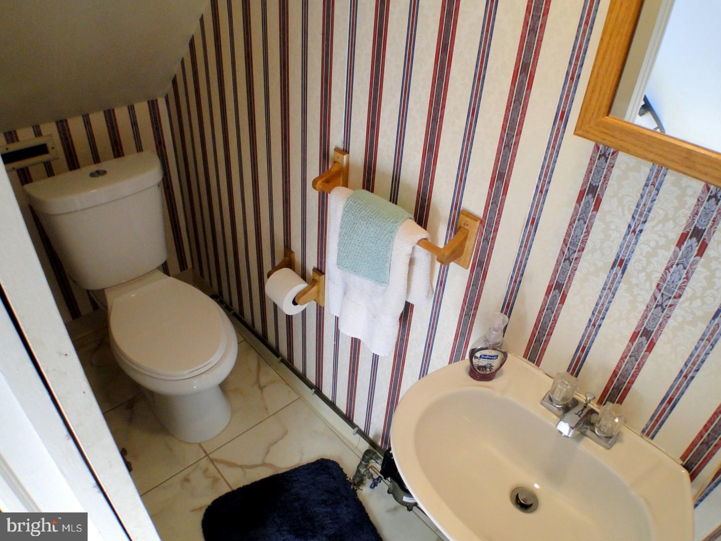 4204 Lawnside Road Philadelphia, PA 19154 - Photo 13 of 25 Half Bath
