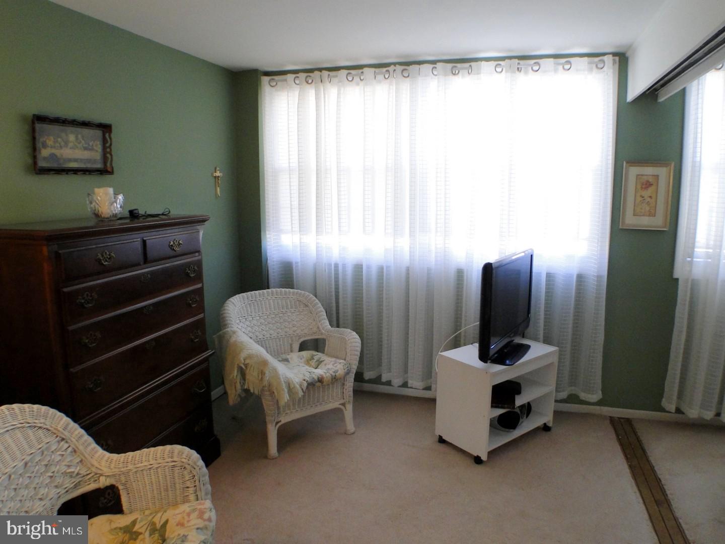 4204 Lawnside Road Philadelphia, PA 19154 - Photo 20 of 25 Bedroom