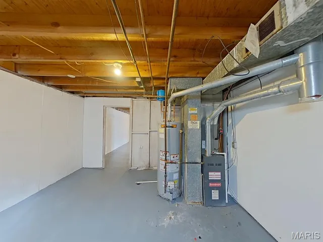 $99,900 | 10432 Royal Drive, St. Louis, MO 63136