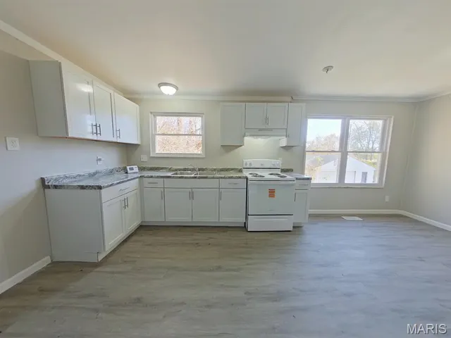 $99,900 | 10432 Royal Drive, St. Louis, MO 63136