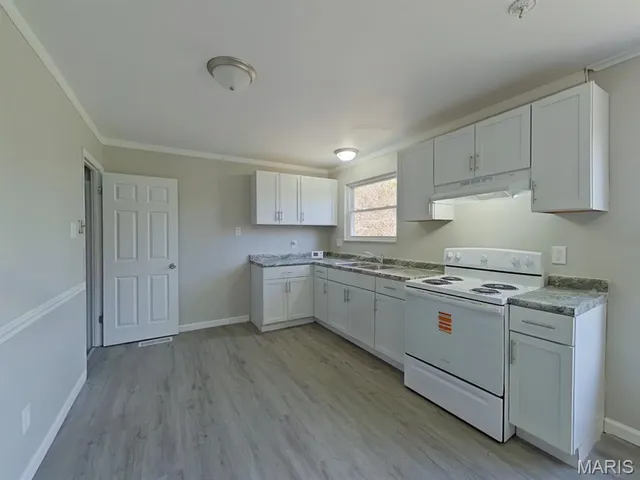 $99,900 | 10432 Royal Drive, St. Louis, MO 63136