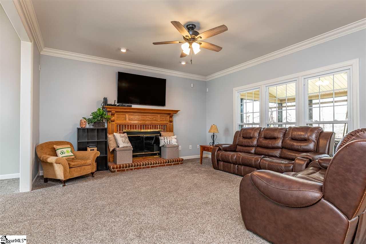 6 Mallard Ridge Place Simpsonville, SC 29680 - Photo 11 of 36 Gallery Image 11