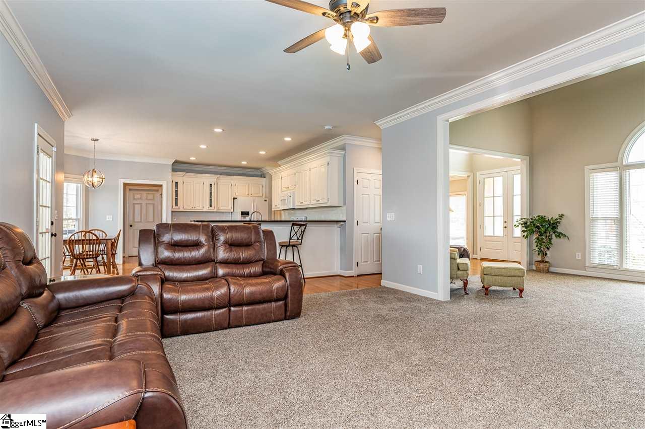 6 Mallard Ridge Place Simpsonville, SC 29680 - Photo 12 of 36 Gallery Image 12