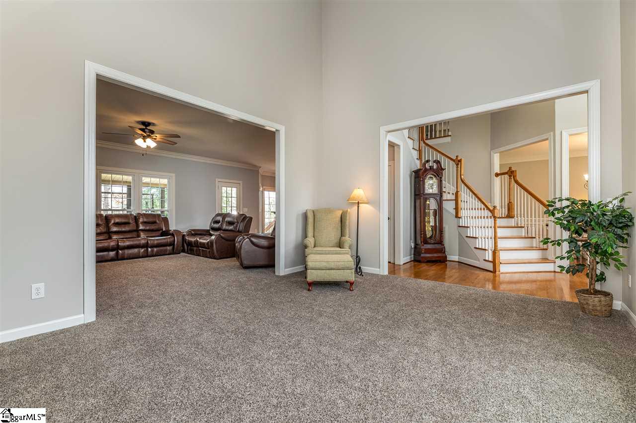 6 Mallard Ridge Place Simpsonville, SC 29680 - Photo 9 of 36 Gallery Image 9