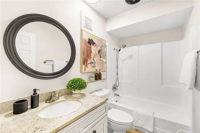 $365,000 | 421 South Lafayette Park Place, Unit 624, Los Angeles, CA 90057